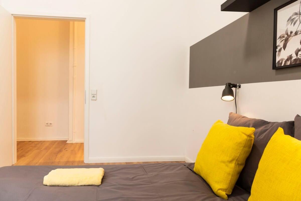 Modern 2 Bedroom Apartment In Berlin Schoeneberg Kültér fotó